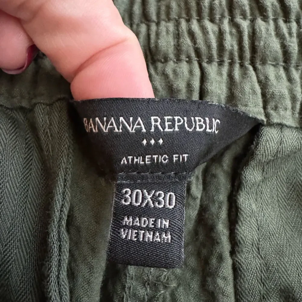 Banana Republic Men's Athletic Fit Green Chino Pants Size 30x30